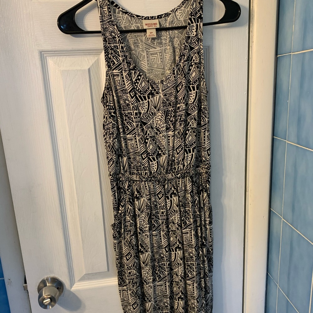Woman’s Summer Dress 👗 Size Small